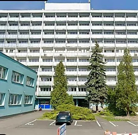Parkcentrum Lowcost Near Center Of Hotel *