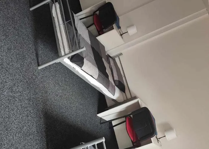 Hotel Parkcentrum Lowcost Near Center Of *