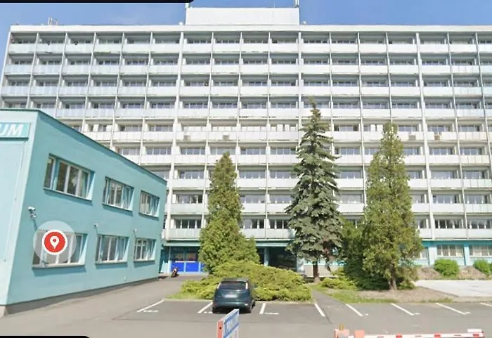 Parkcentrum Lowcost Near Center Of Ostrava